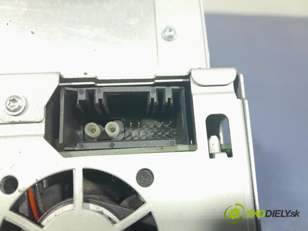 Mercedes S-klasa 2004 Radio I Navigace: A2208702189