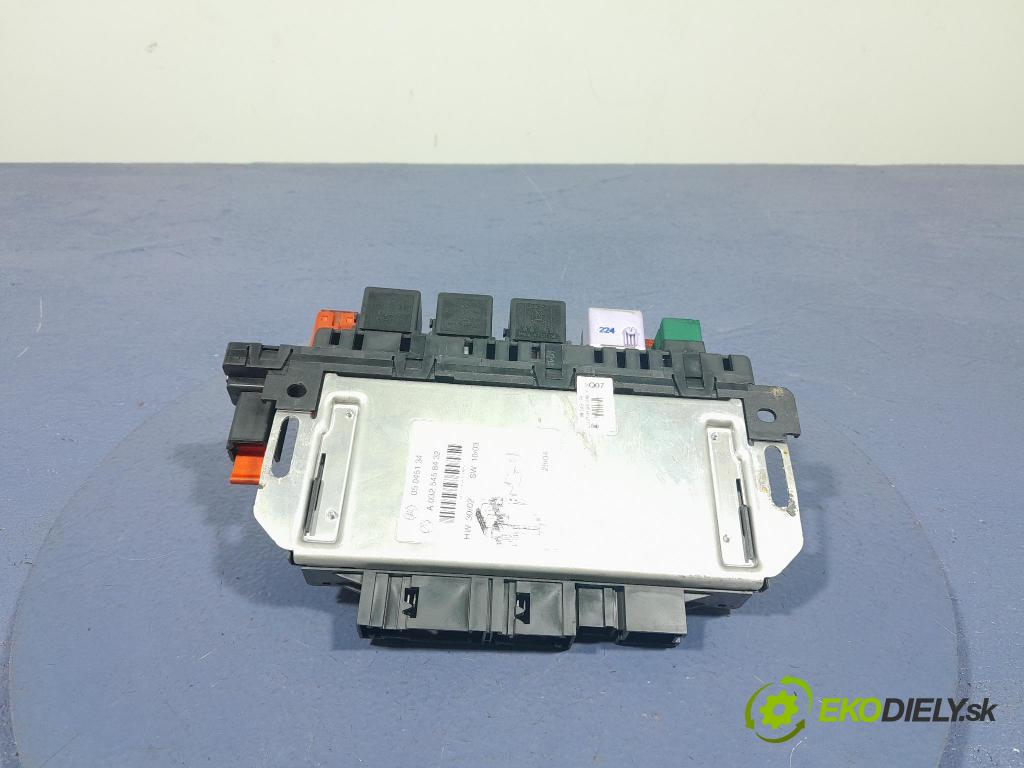 Mercedes S-klasa 2004 skříňka Pojistky A0325458432
