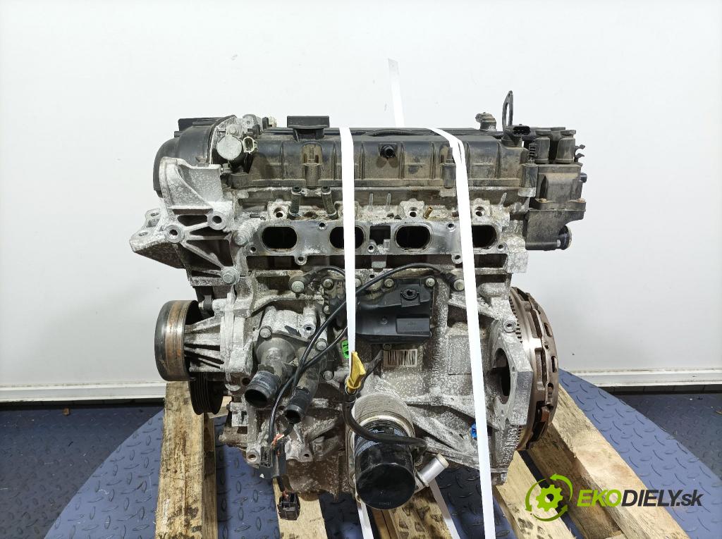 Ford Focus 2017 motor Benzín PNDD