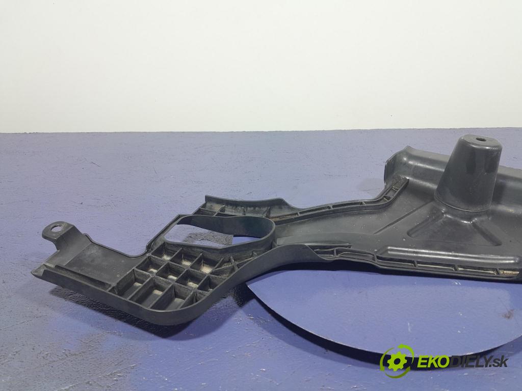 Ford Mondeo 2017 kryt Plast: podvozek: DG93-11778-BA