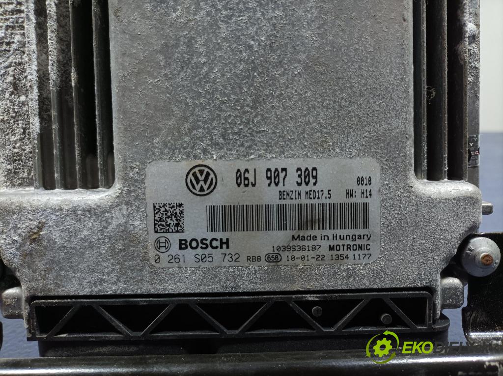 Vw Passat 2010 řídící jednotka Motor: 06J907309