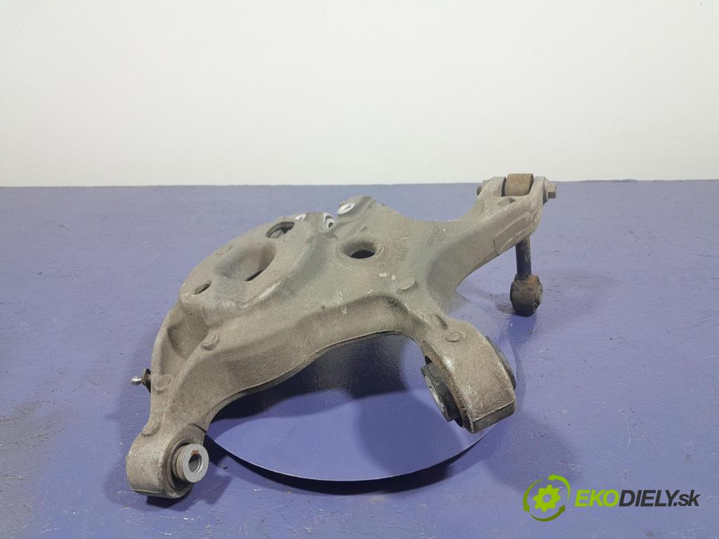 Ford Mondeo 2017 Zad: v pravo: