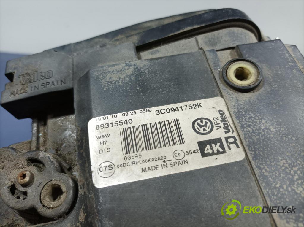 Vw Passat 2010 světlo v pravo: 3C0941752K