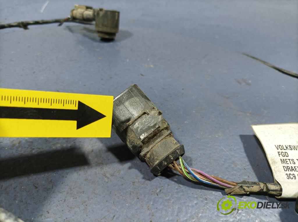 Vw Passat 2010 instalace Elektrický: 3C9971104B