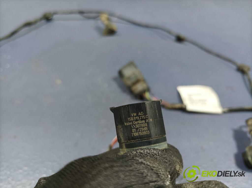 Vw Passat 2010 instalace Elektrický: 3C9971104B