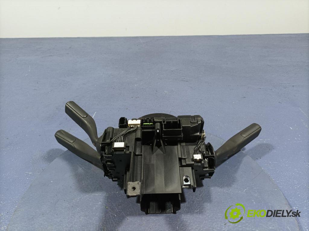 Vw Passat 2010 prepínač Komplex: 3C9953502B