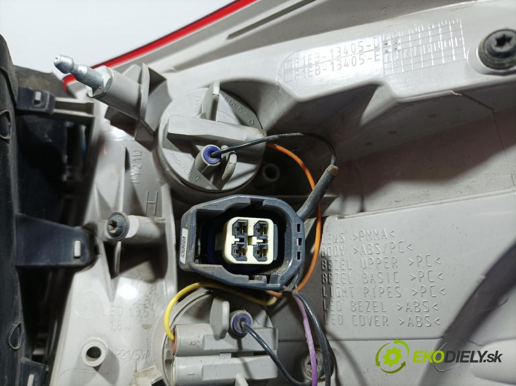 Ford Focus 2017 světlo Zad: levá Mimo: F1EB-13405