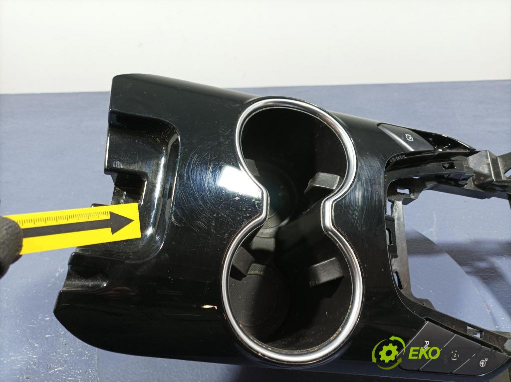 Ford Mondeo 2017 kastlík DS73-F042B60-B