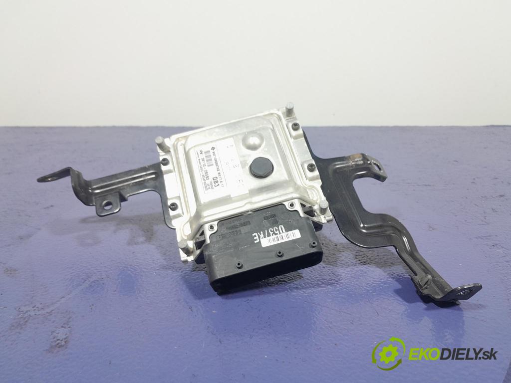Hyundai I30 2013 řídící jednotka Motor: 39110-2BGB3