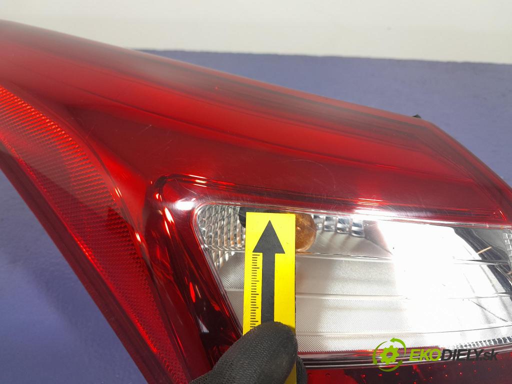 Hyundai I30 2013 svetlo / reflektor zad ľavá Vonkajsia: