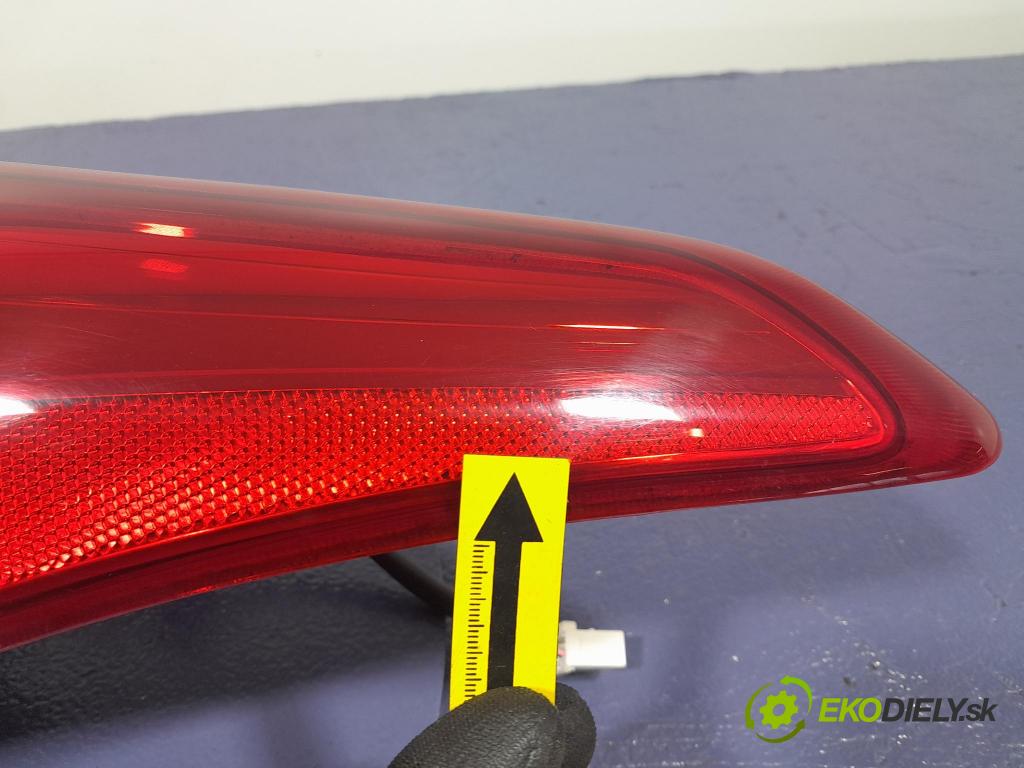 Hyundai I30 2013 svetlo / reflektor zad Prava: Vonkajsia: