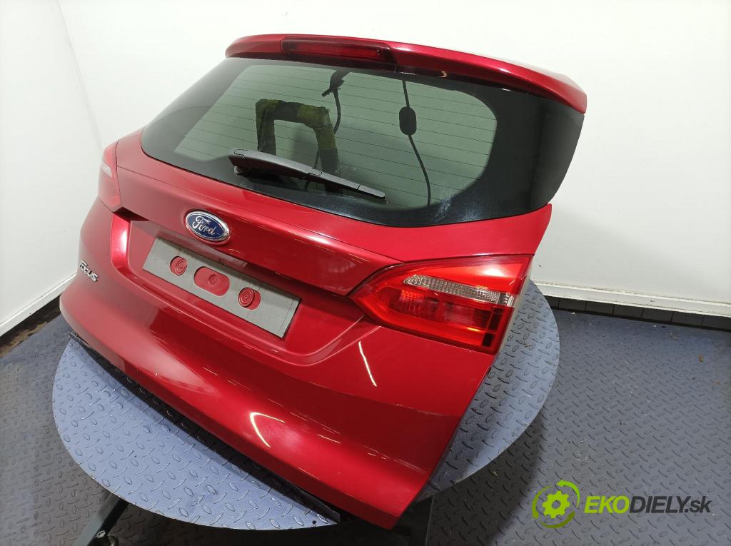 Ford Focus 2017 zadna dveře kufra: kufra: