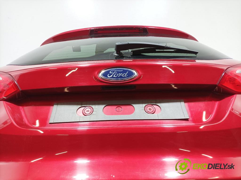 Ford Focus 2017 zadna dveře kufra: kufra:
