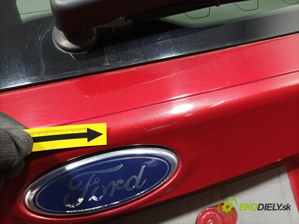 Ford Focus 2017 zadna dveře kufra: kufra: