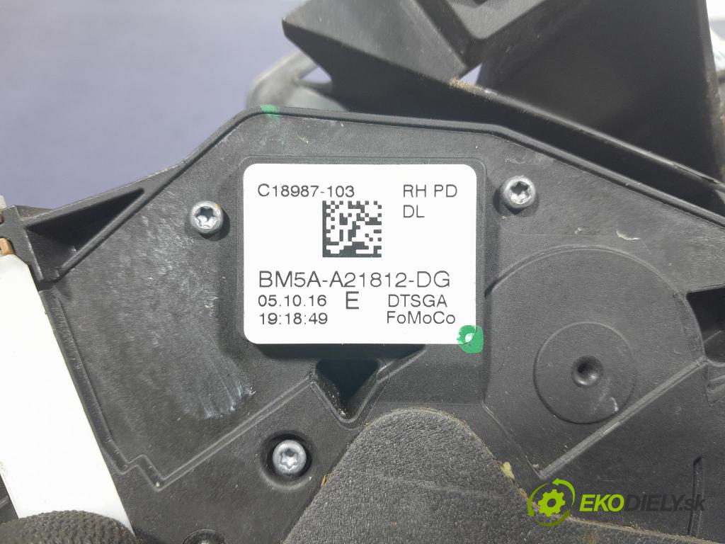 Ford Mondeo 2017 zámek dveře před v pravo: BM5A-A21812-DG