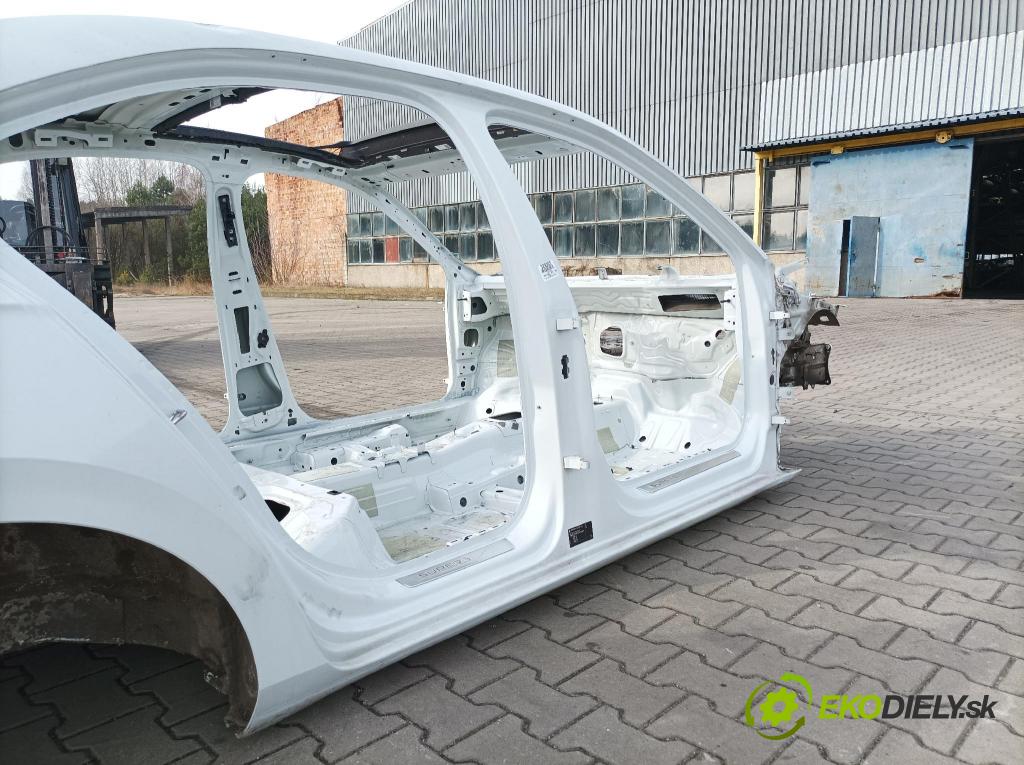 Skoda Superb 2019 Práh: v pravo: