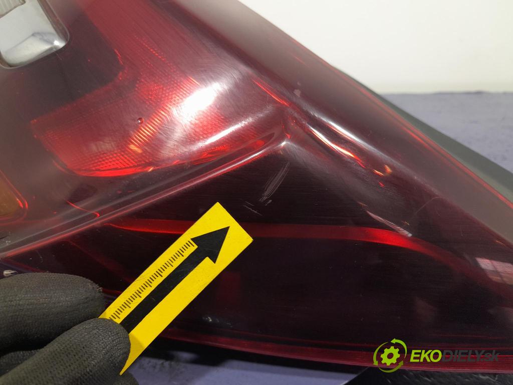 Opel Insignia 2014 světlo Zad: Práva: Mimo: 23422540