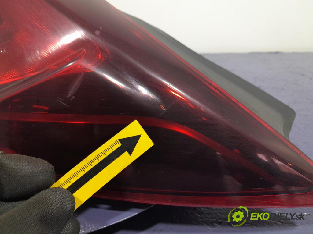 Opel Insignia 2014 světlo Zad: Práva: Mimo: 23422540