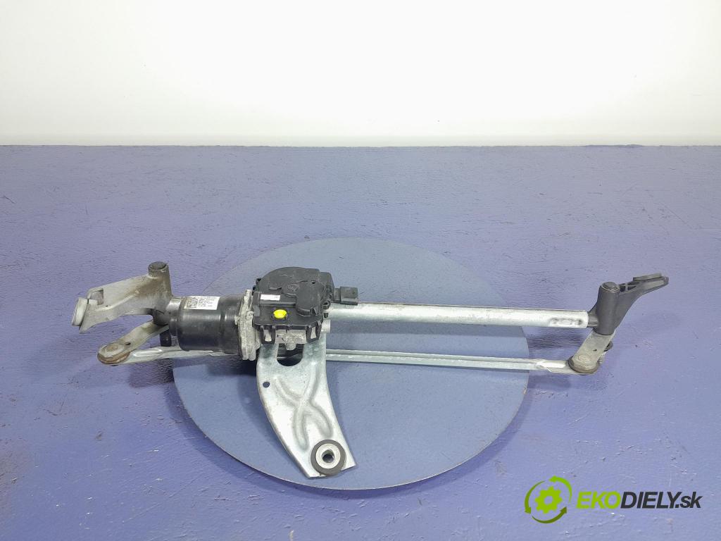 Mercedes A-klasa 2019 mechanizmus motor: Stierače: Predné A1779064701