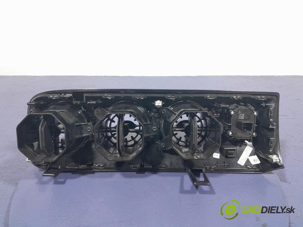 Mercedes A-klasa 2019 Mřížky Proud vzduchu Vzduch: A1776809800