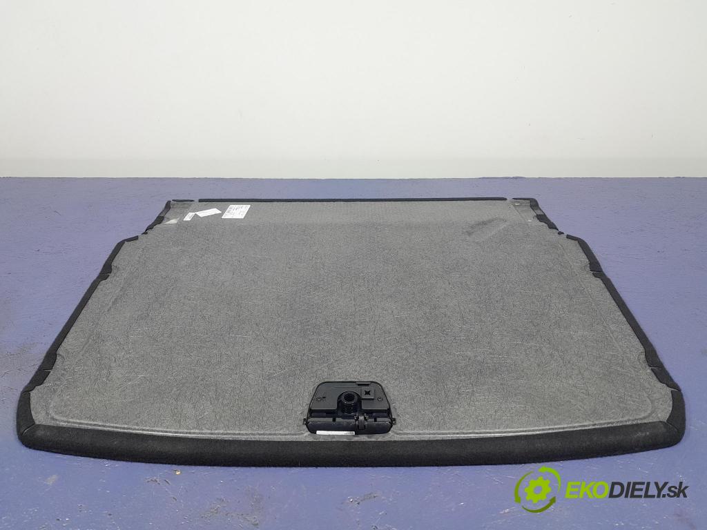 Mercedes A-klasa 2019 koberec do auta A1776800500