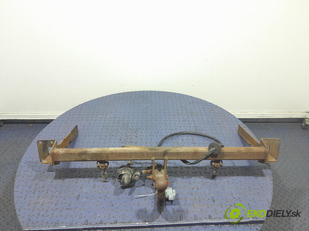 Opel Astra 2006 oko Do Přívěsy
