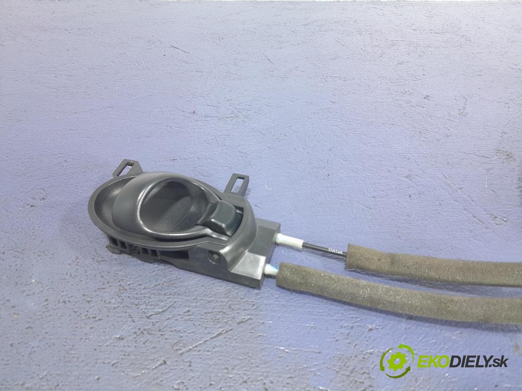 Nissan Micra 2017 zámek dveře před Levý: