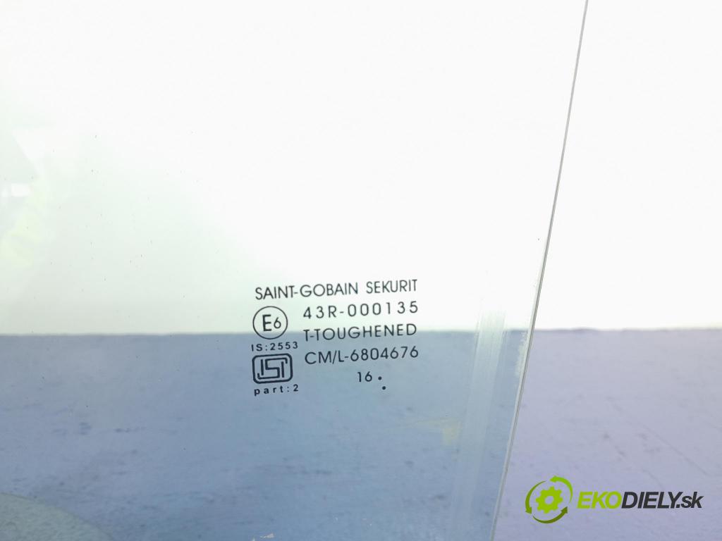 Nissan Micra 2017 sklo dveře před levá