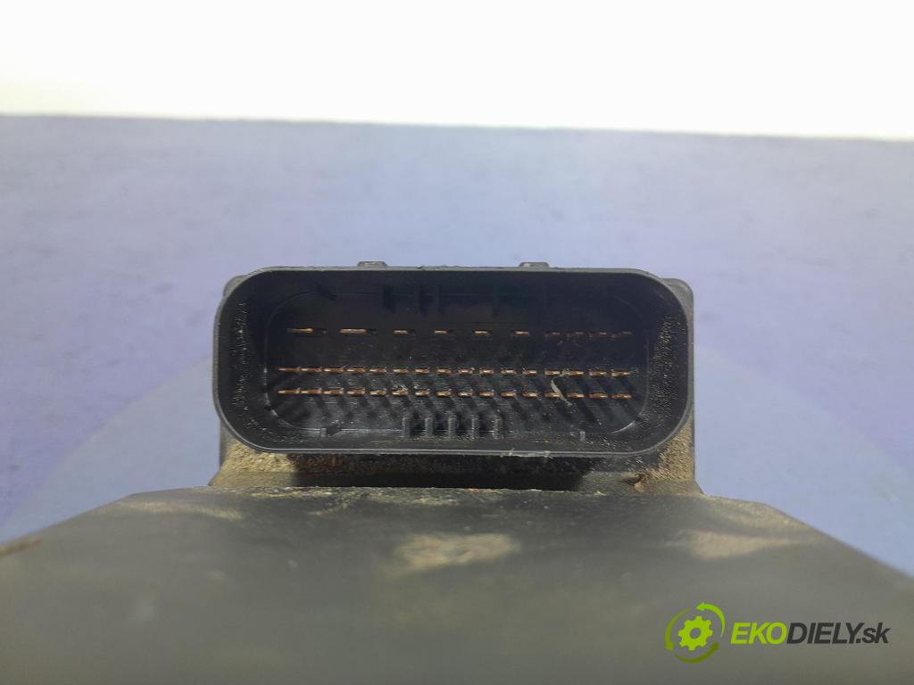 Audi A4 2004 čerpadlo ABS x 8E0614517