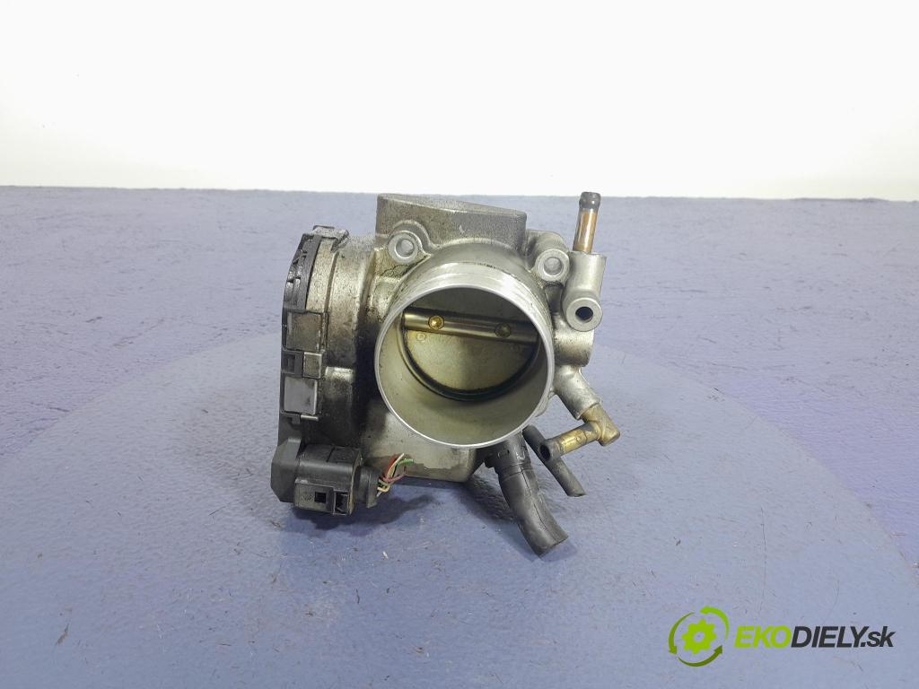 Audi A4 2004 škrticí klapka 06B133062H