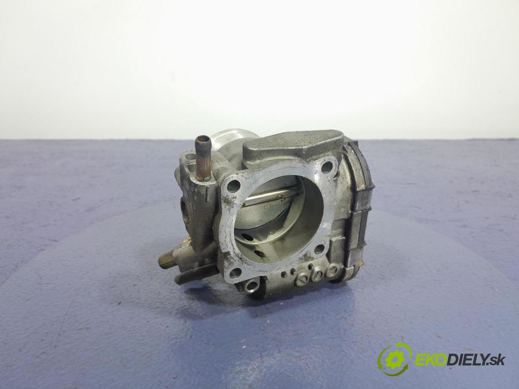 Audi A4 2004 škrticí klapka 06B133062H