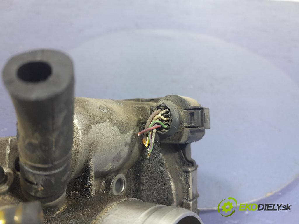 Audi A4 2004 klapka 06B133062H