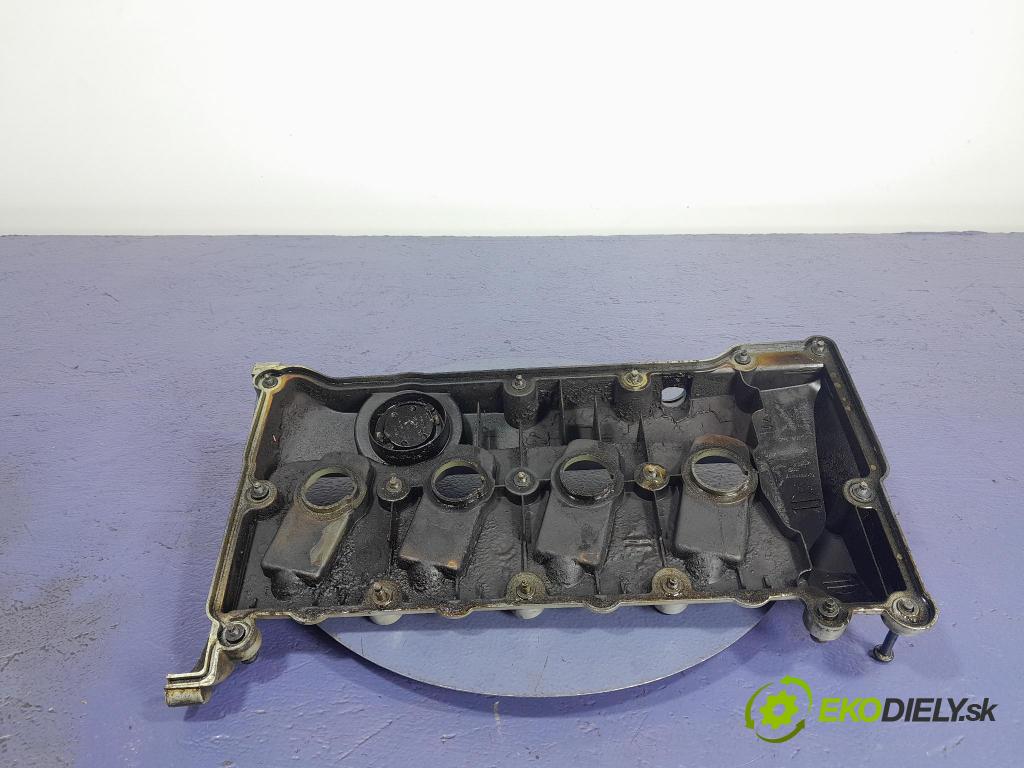 Audi A4 2004 kryt Ventily 06B103475AJ