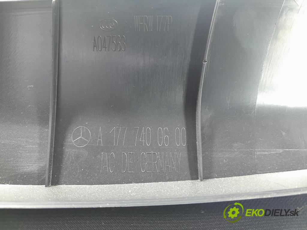 Mercedes A-klasa 2019 kryt Plast: Interiéry: A1777400600