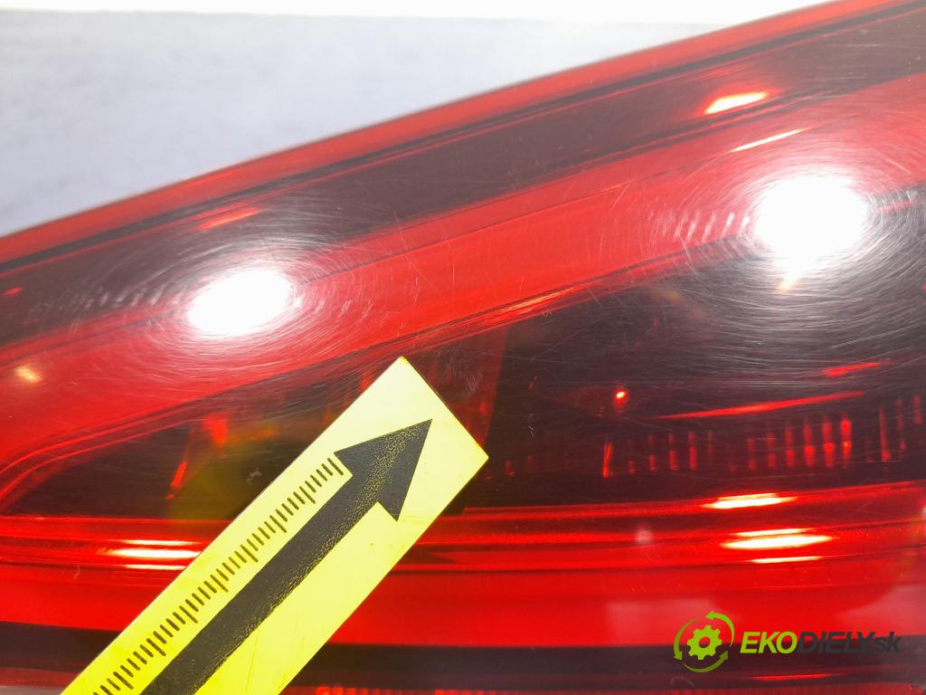 Mercedes A-klasa 2019 světlo Zad: Práva: Uvnitř A1779061800
