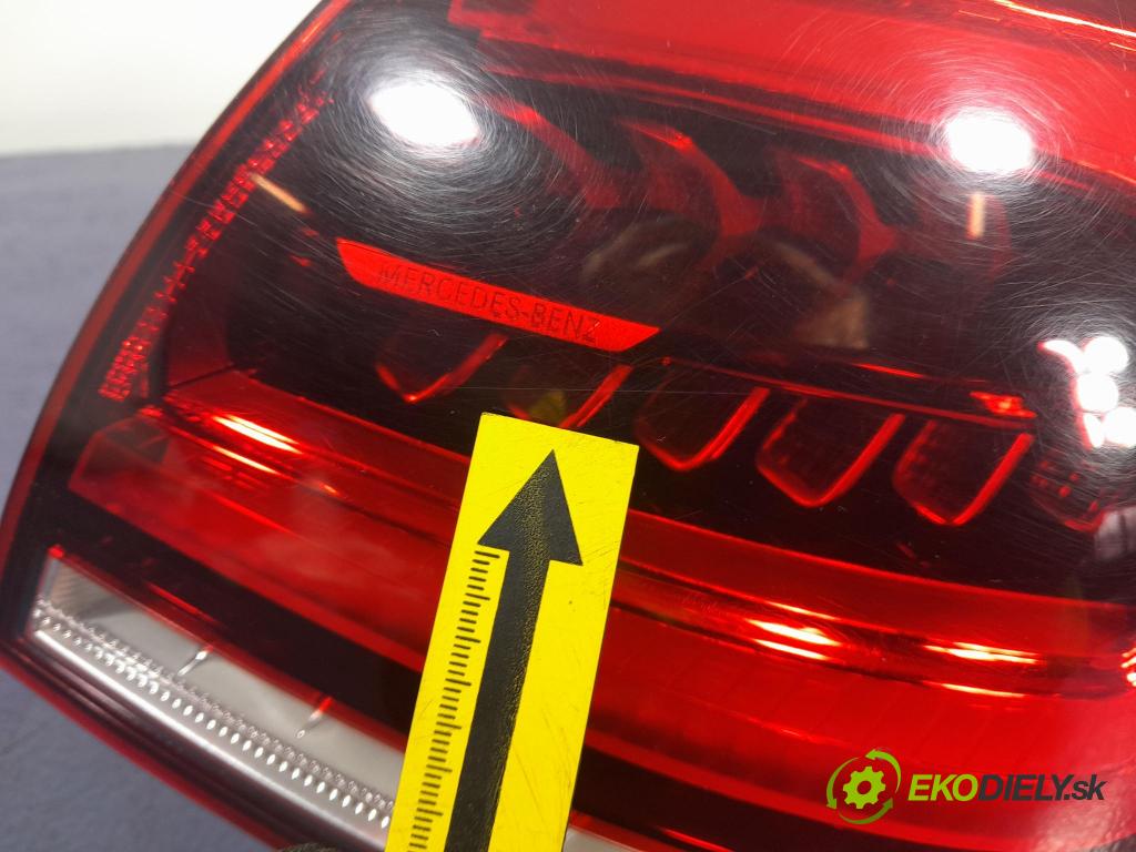 Mercedes A-klasa 2019 světlo Zad: Práva: Mimo: A1779068202