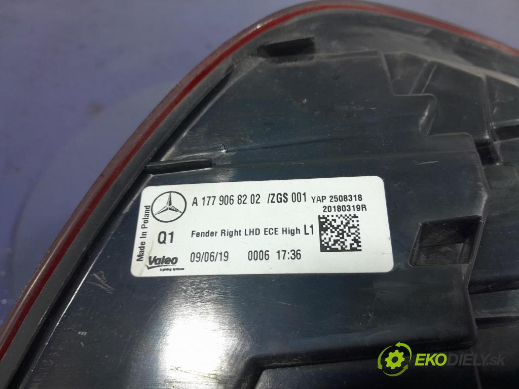 Mercedes A-klasa 2019 světlo Zad: Práva: Mimo: A1779068202