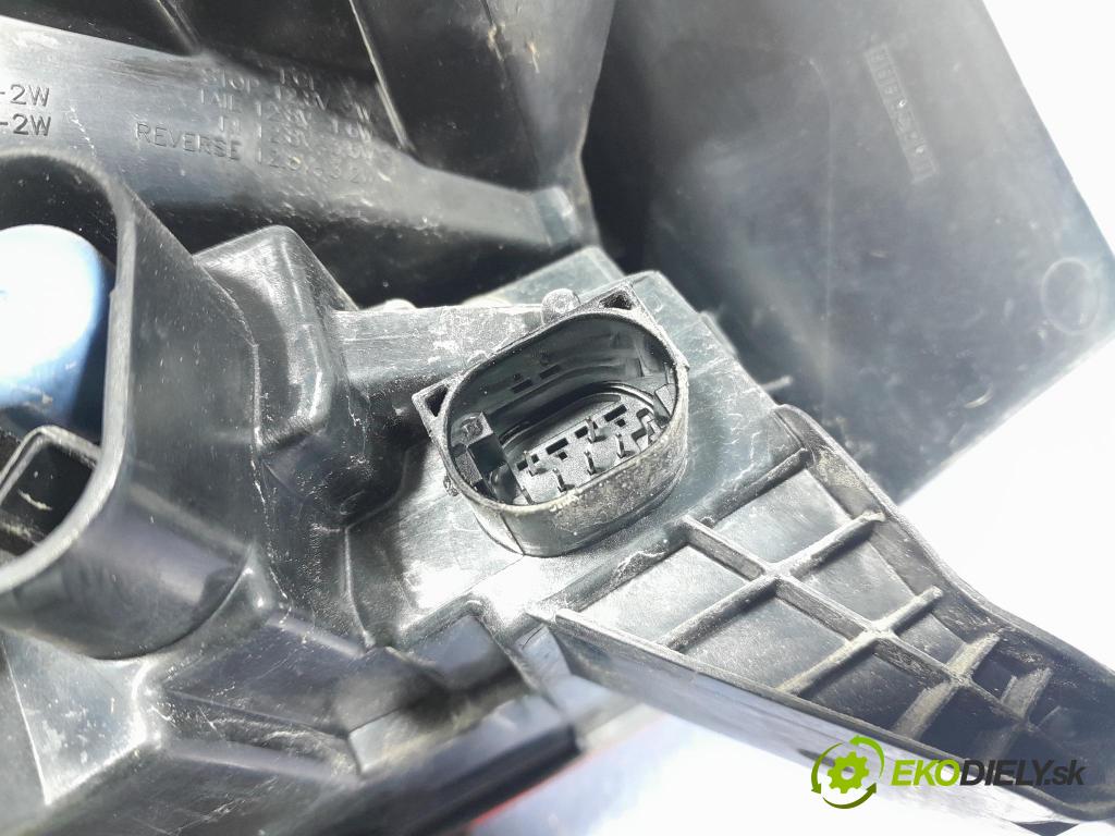 Mercedes A-klasa 2019 světlo Zad: Práva: Mimo: A1779068202