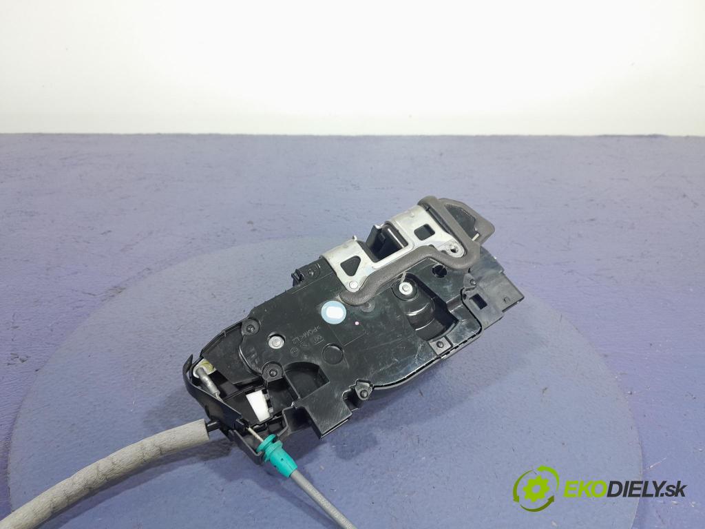 Mercedes A-klasa 2019 zámok dvere Predné Vľavo: A1770032899