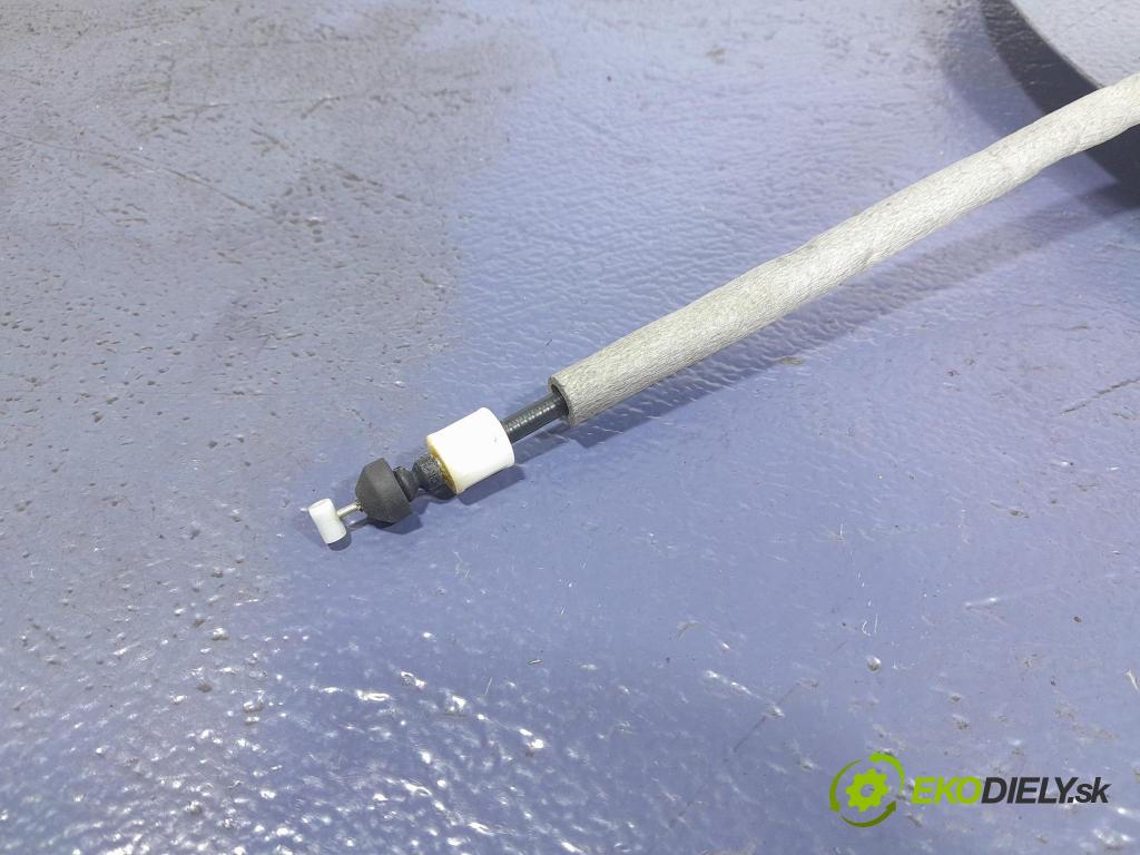 Mercedes A-klasa 2019 zámok dvere Predné Vľavo: A1770032899