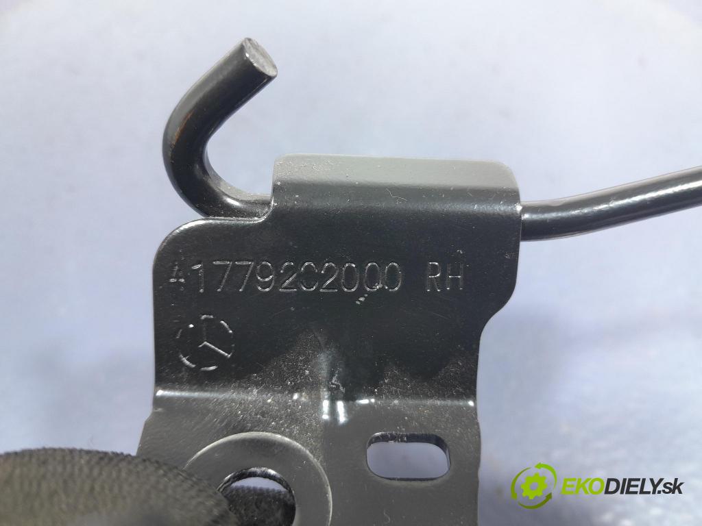 Mercedes A-klasa 2019 Sedadlo zadní A1779201900