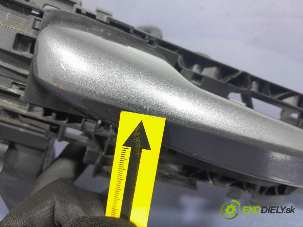 Mercedes A-klasa 2019 klika před Práva: A0997601802