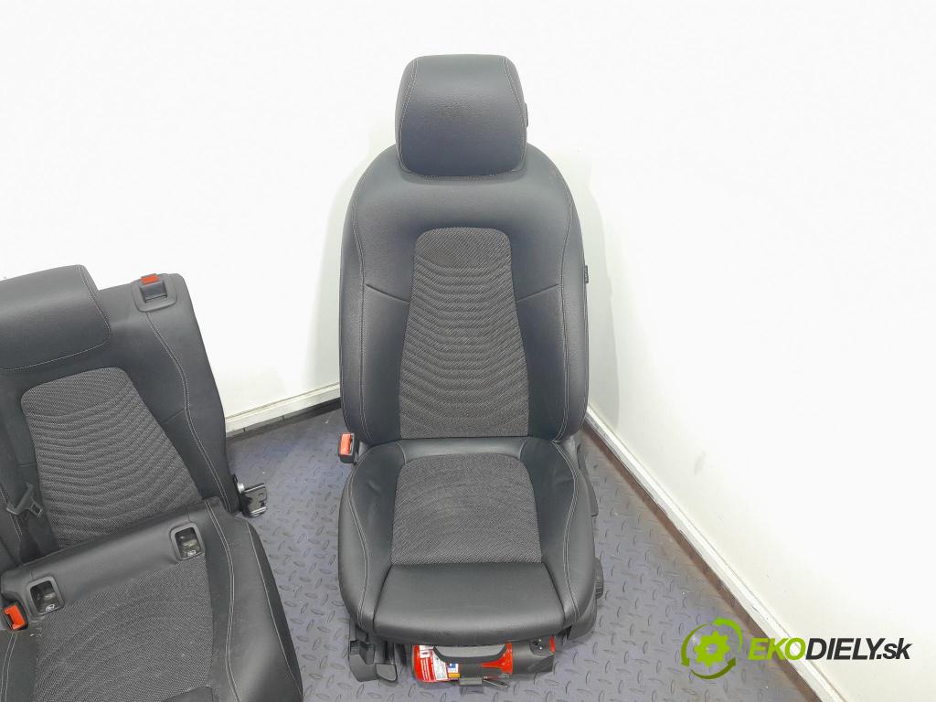 Mercedes A-klasa 2019 sedačke: Soubor.