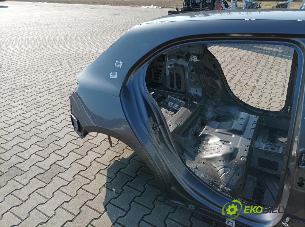 Mercedes A-klasa 2019 blatník zad v pravo: