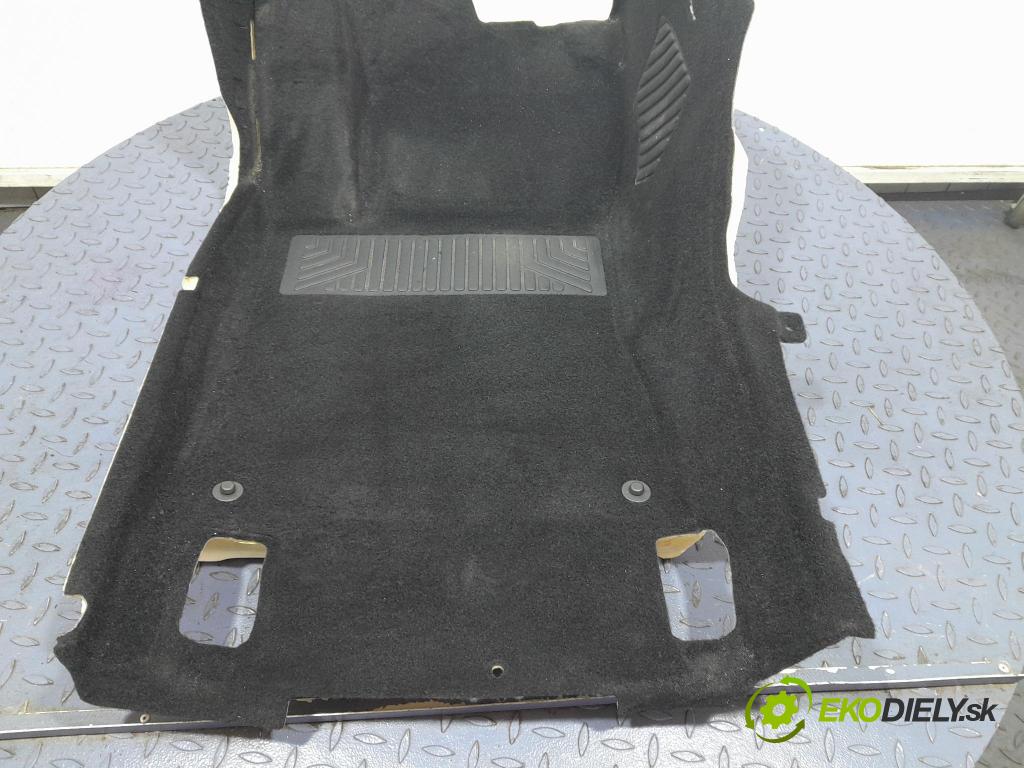 Mercedes A-klasa 2019 koberec do auta A1776801900
