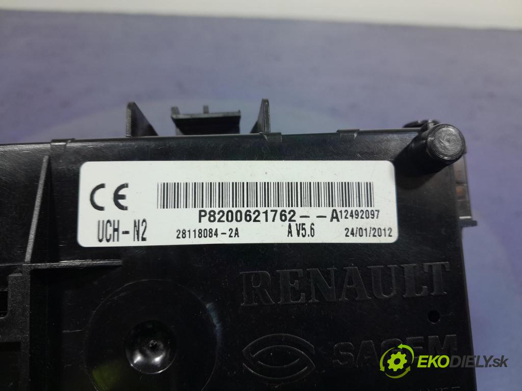 Renault Clio 2012 řídící jednotka 8200621762