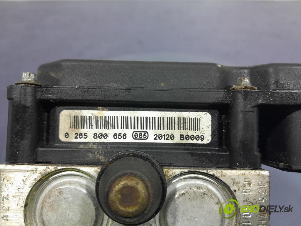 Renault Clio 2012 čerpadlo ABS x 8200924578