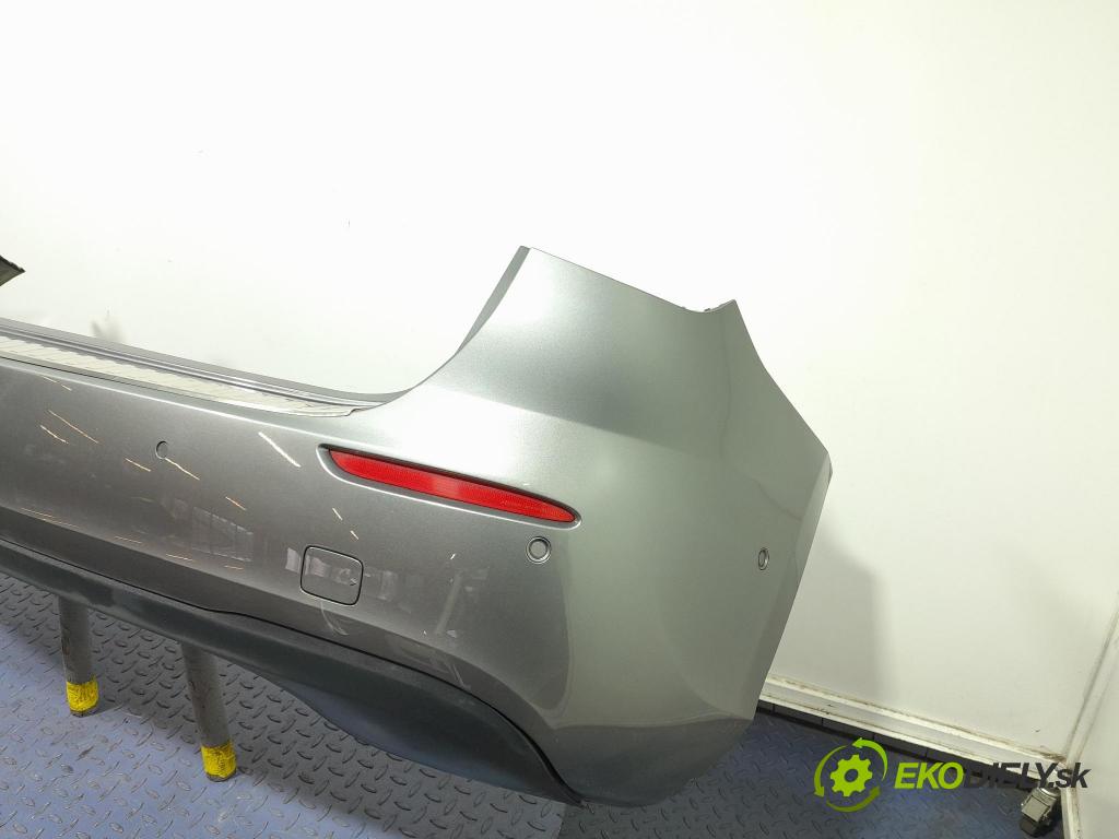 Mercedes A-klasa 2019 nárazník Zad: