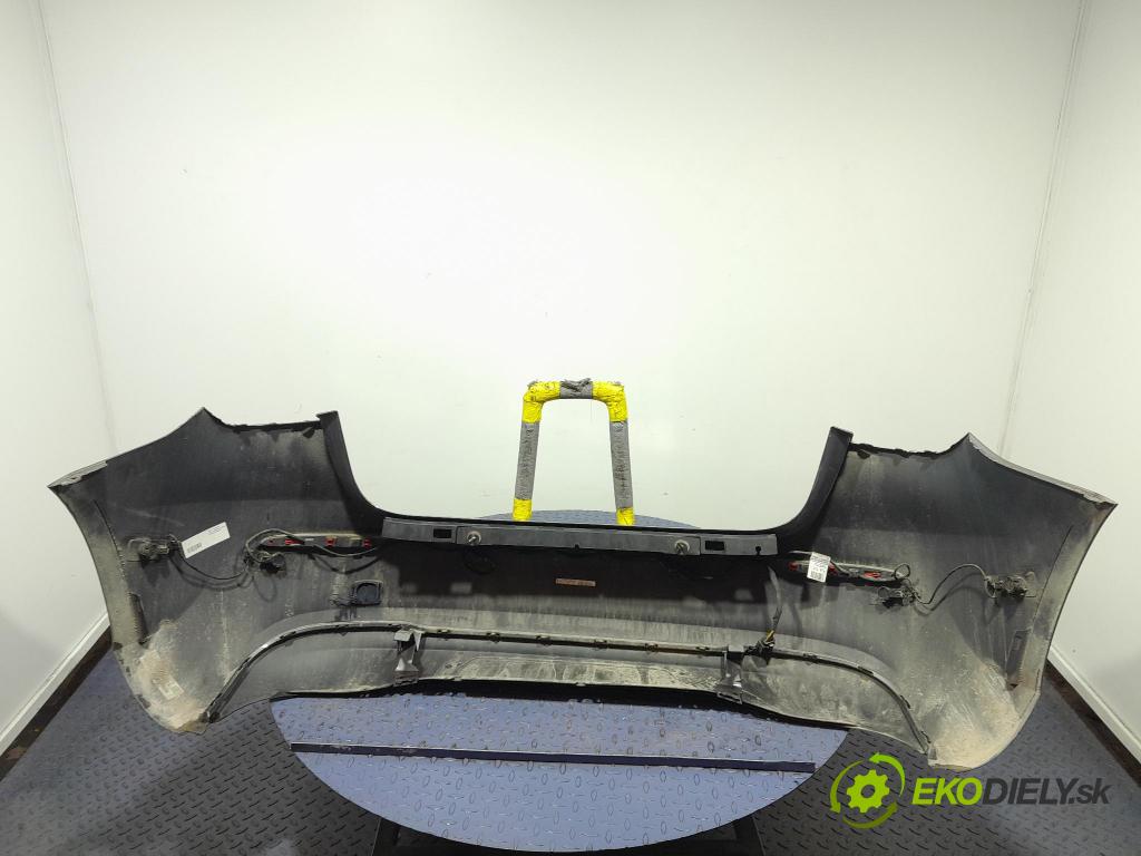 Mercedes A-klasa 2019 nárazník Zad: