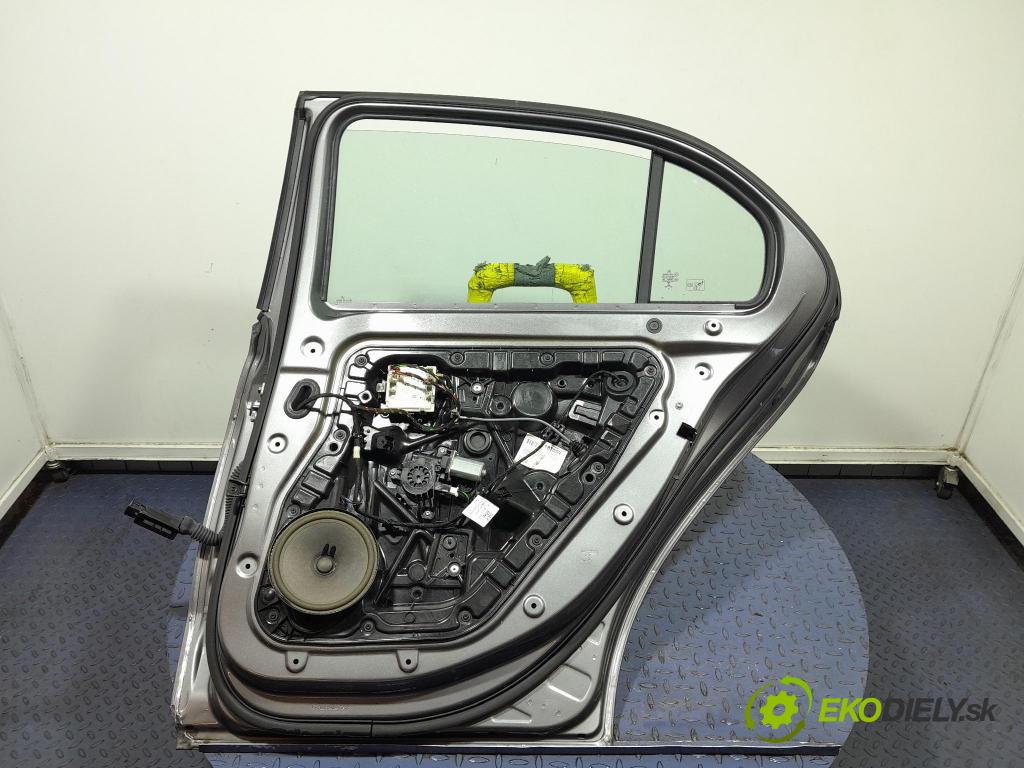 Mercedes A-klasa 2019 dveře Zad: prave 